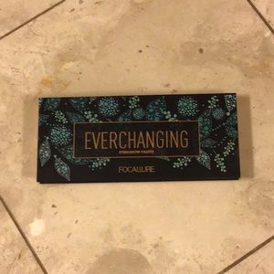 Focallure eyeshadow palette Everchanging